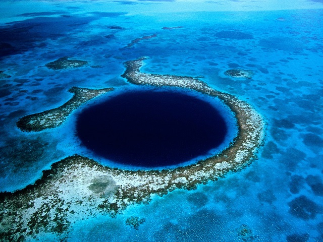 great blue hole Belize